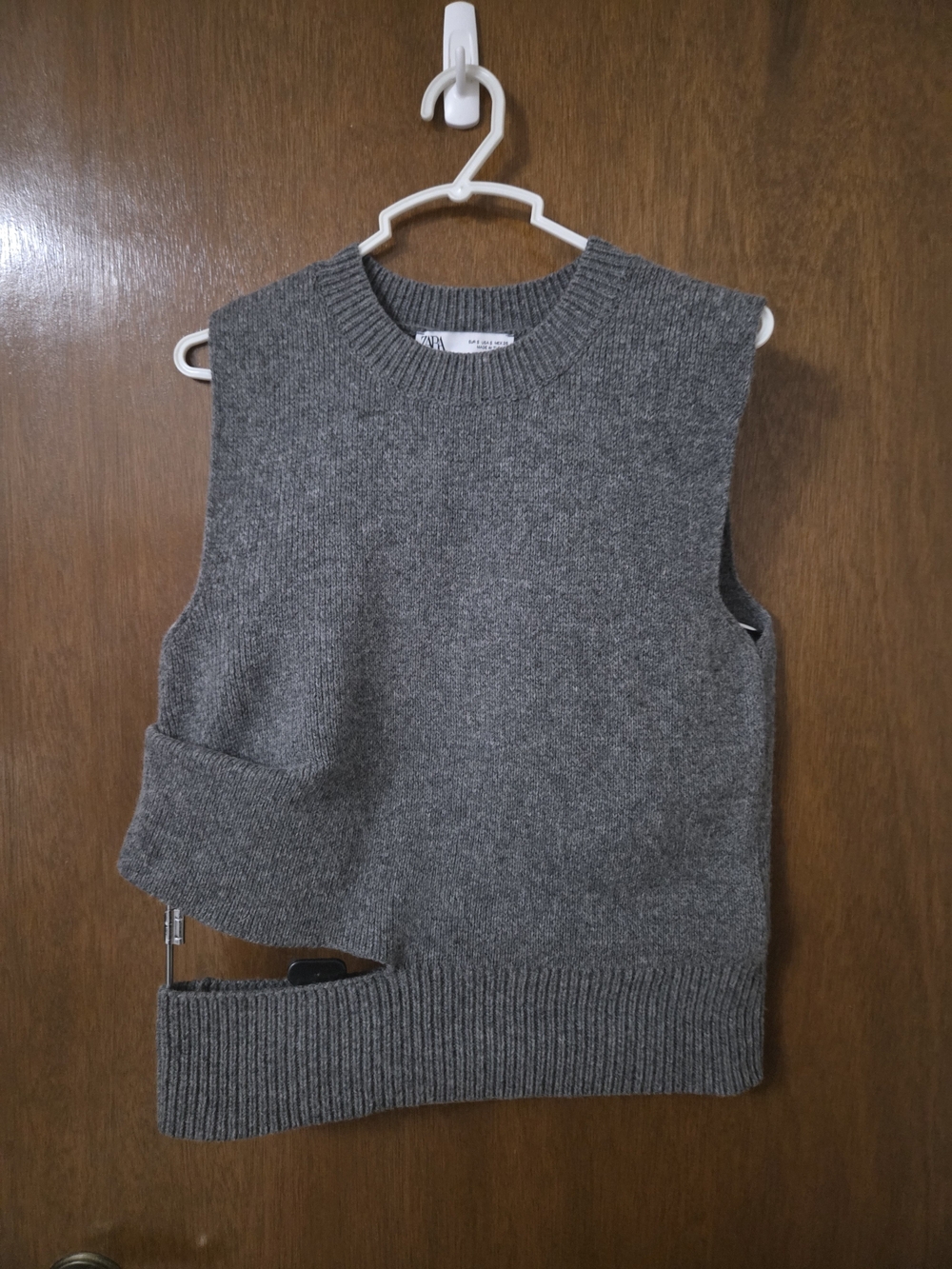 Zara Gray Crewneck Knit Sleeveless Sweater Vest